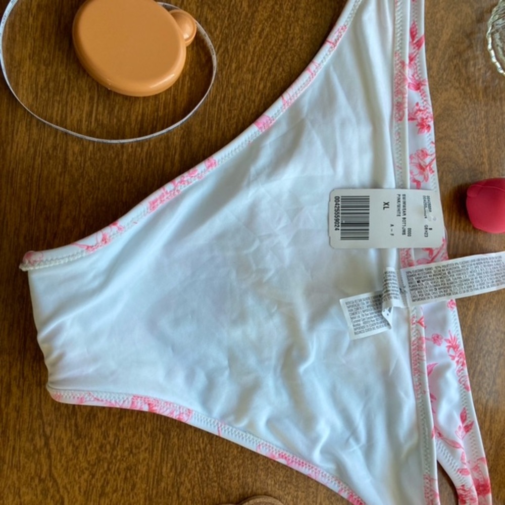 NWT Floral Bikini Bottom - Picture 9 of 12